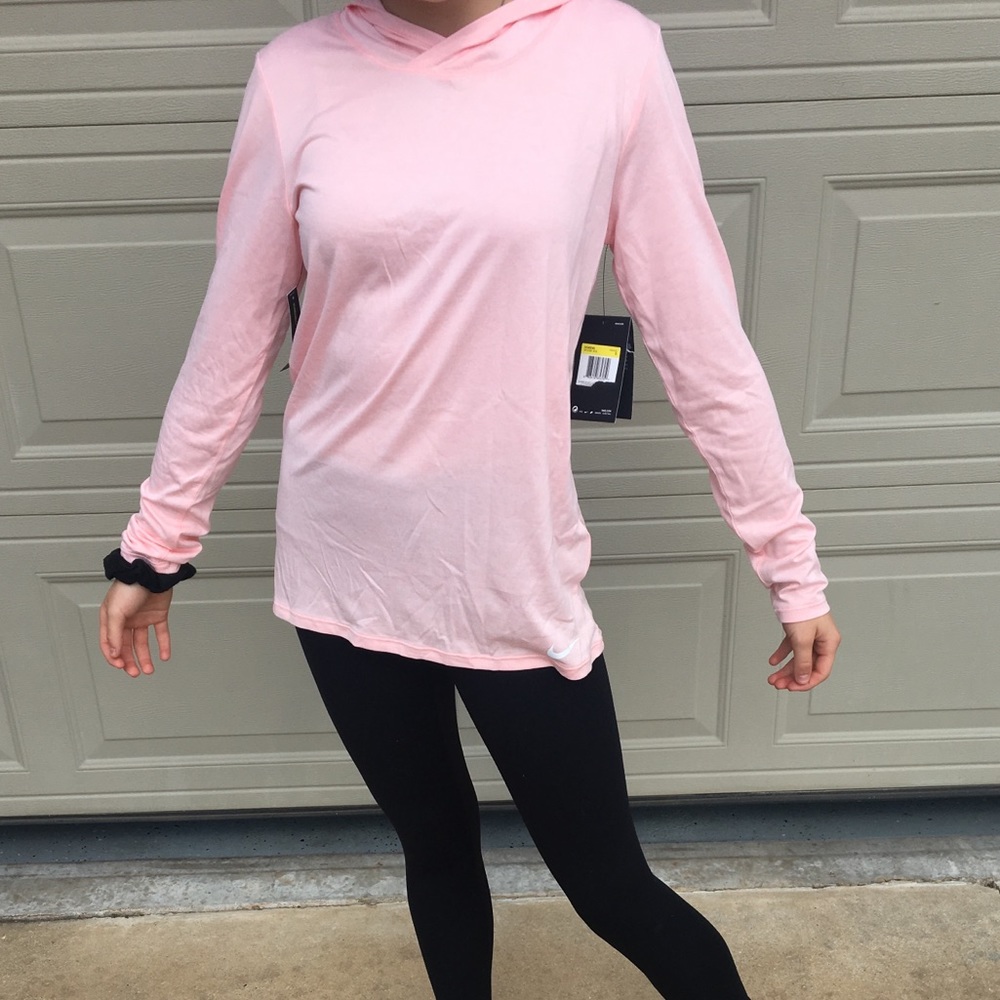 Women’s long sleeve pullover shirt